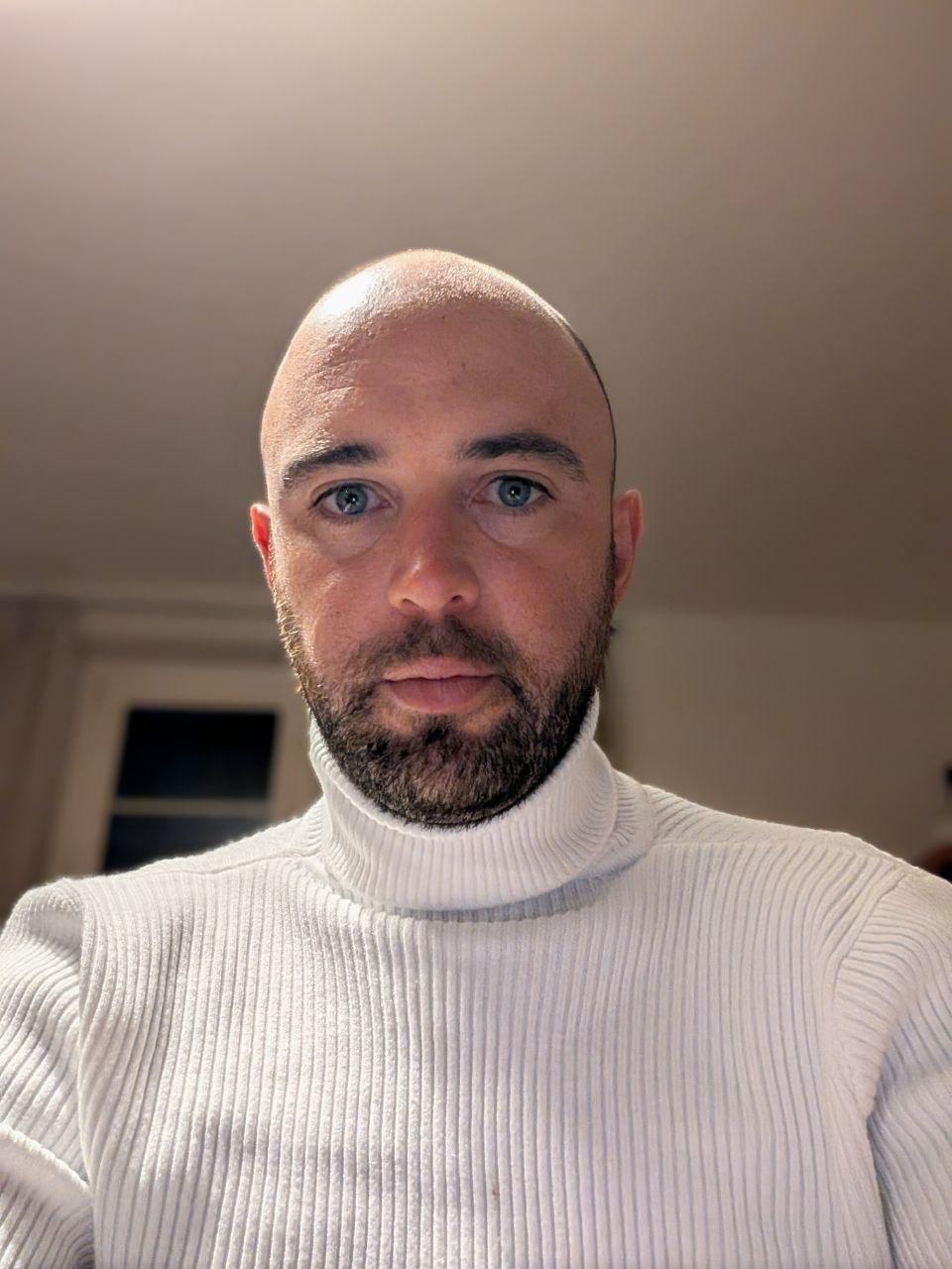 Input selfie example